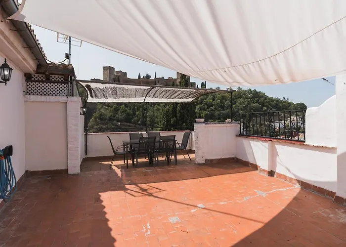 Tuguest Cobertizo Duplex Apartment